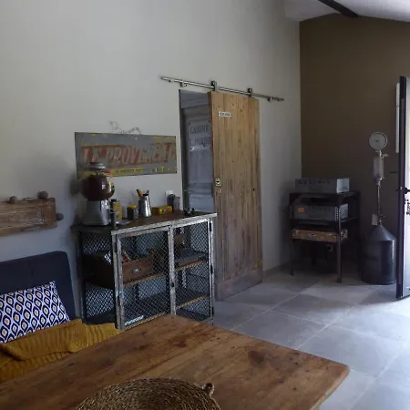 L'atelier Hébergement de vacances Puimoisson